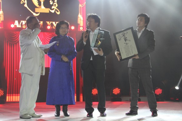 “Алтан хуур-2014” наадам шилдгүүдээ тодрууллаа